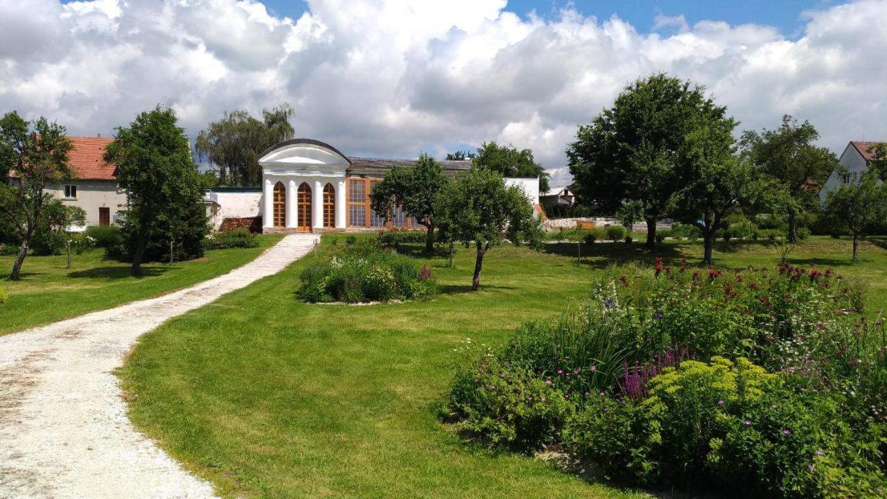 Zamek Hradek U Susice Hrádek Exterior foto