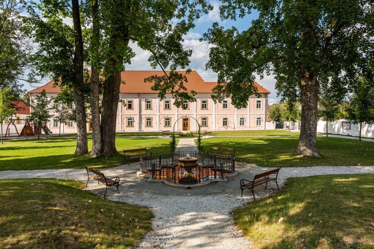Zamek Hradek U Susice Hrádek Exterior foto