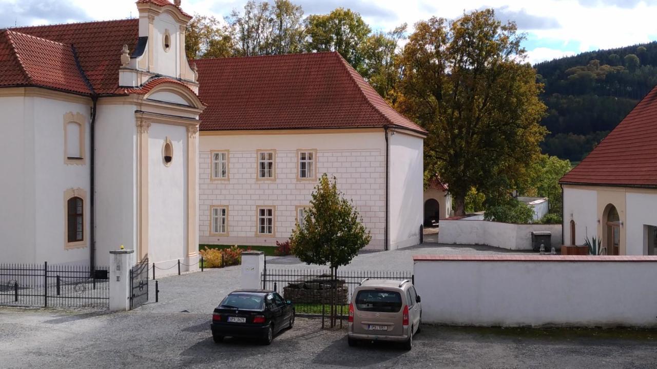 Zamek Hradek U Susice Hrádek Exterior foto