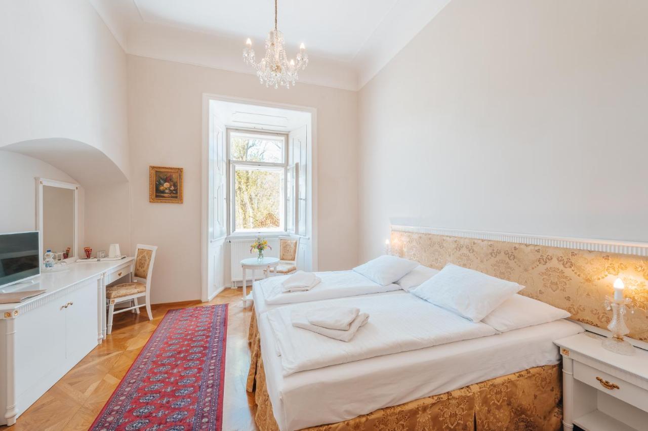 Zamek Hradek U Susice Hrádek Exterior foto
